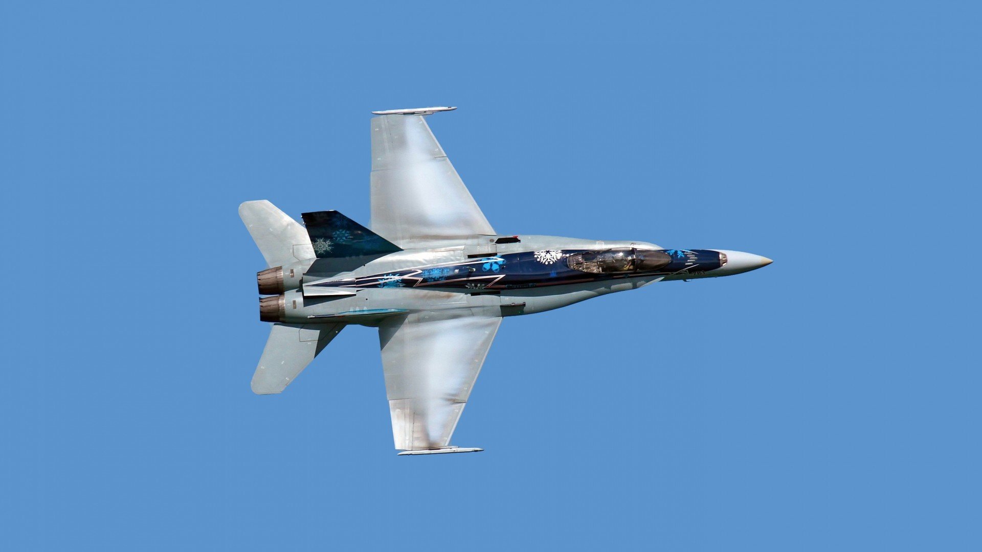 无声处听惊雷，霍勒迪如何用隐身术统治全场